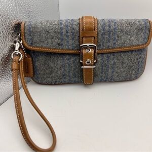 Coach Vintage Tweed Wristlet EUC